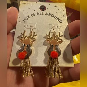 Reindeer earrings never used